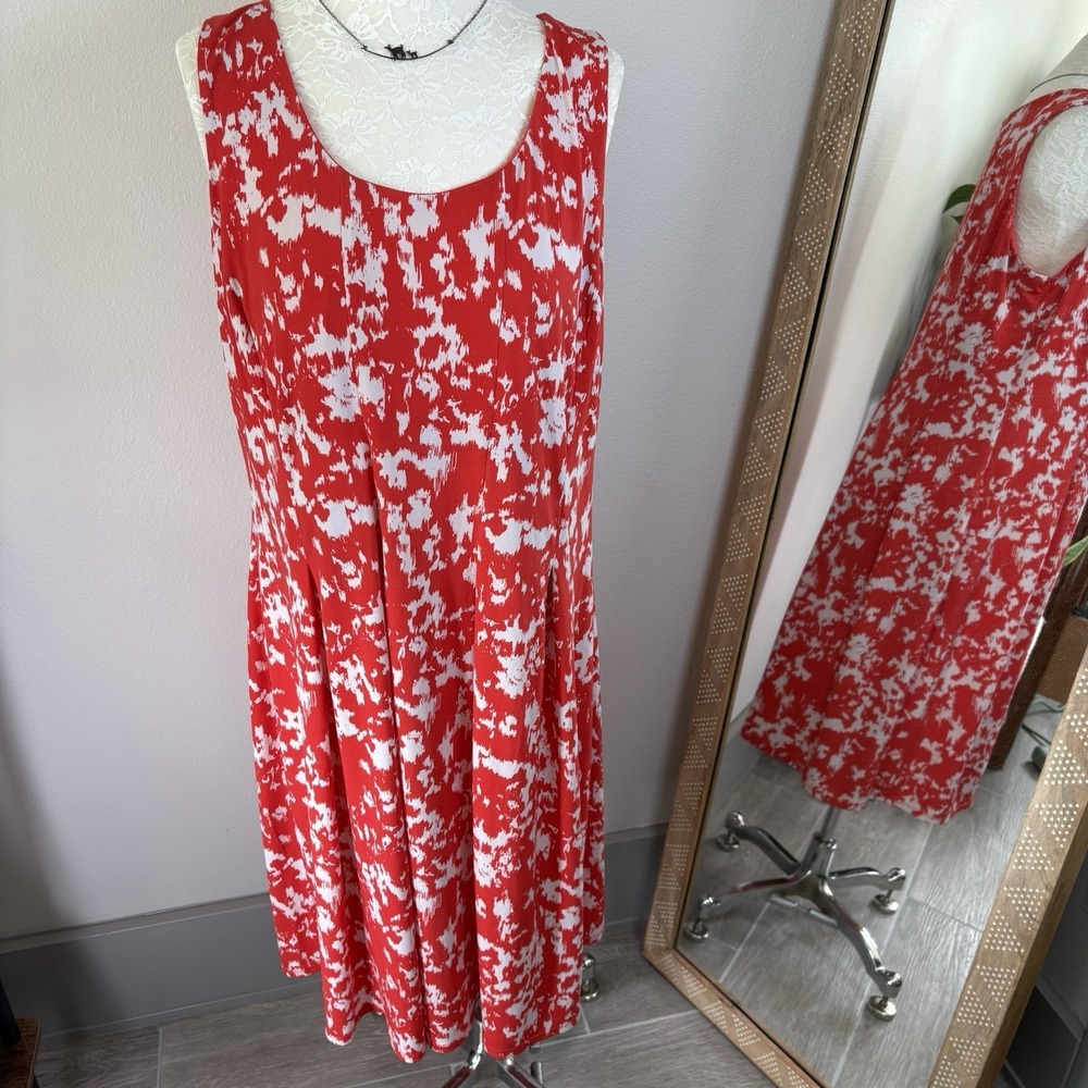 Glamorous Women Plus 18W Red Shift Dress Abstract Print Sleeveless Pleated